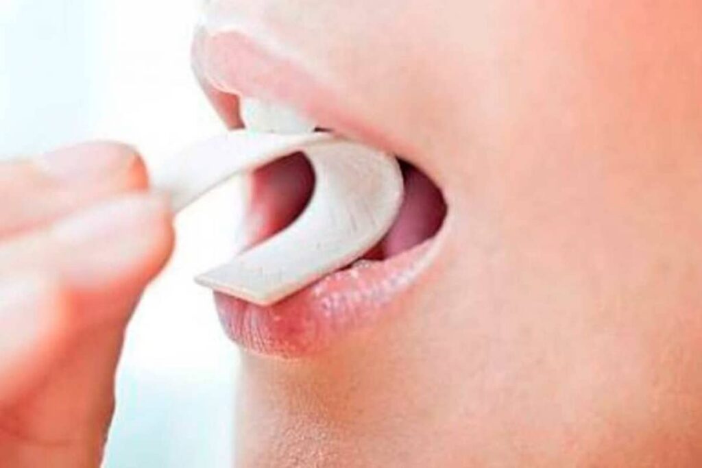¿Es bueno mascar chicle?